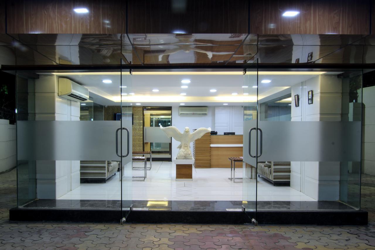Golden Chariot The Boutique Hotel Bombaim Exterior foto