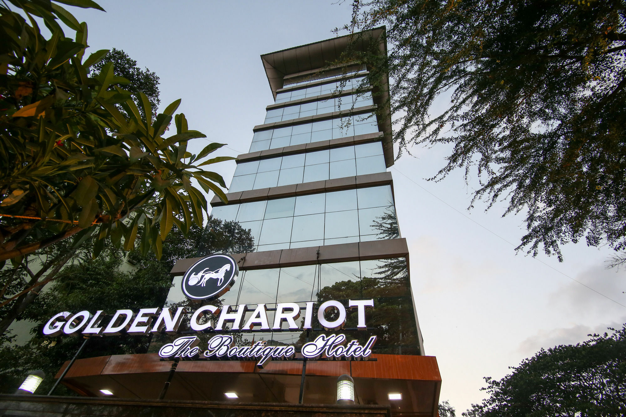 Golden Chariot The Boutique Hotel Bombaim Exterior foto